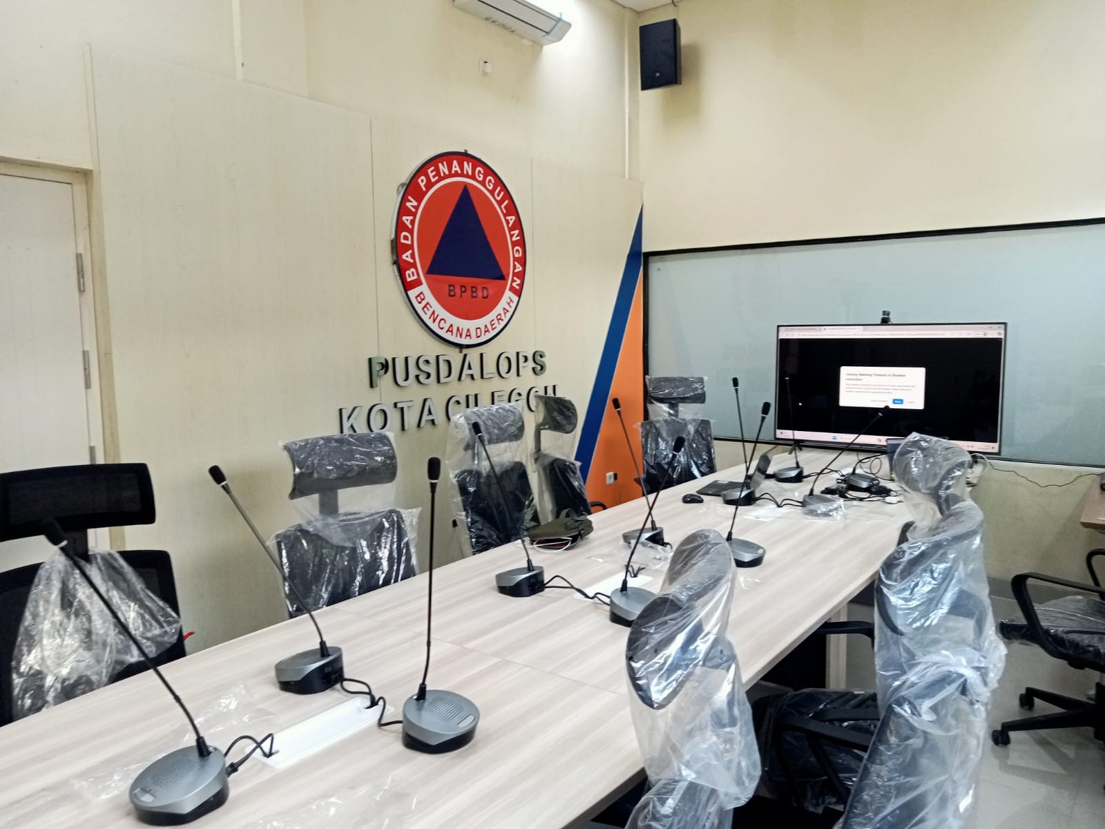 BPBD KOTA CILEGON BERSAMA BNPB MELAKUKAN UJI COBA FUNGSI PERALATAN PUSDALOPS